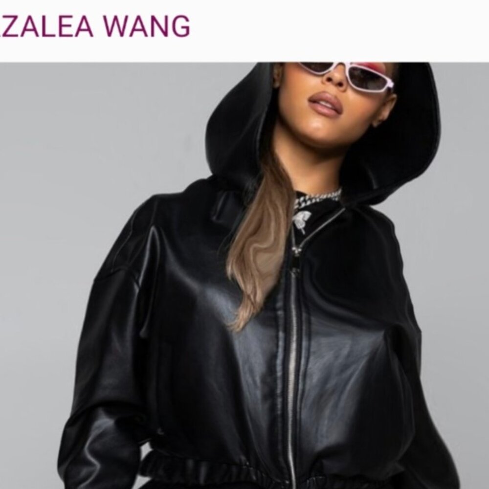NEW!! AZELA WANG crop leather bomber!!!